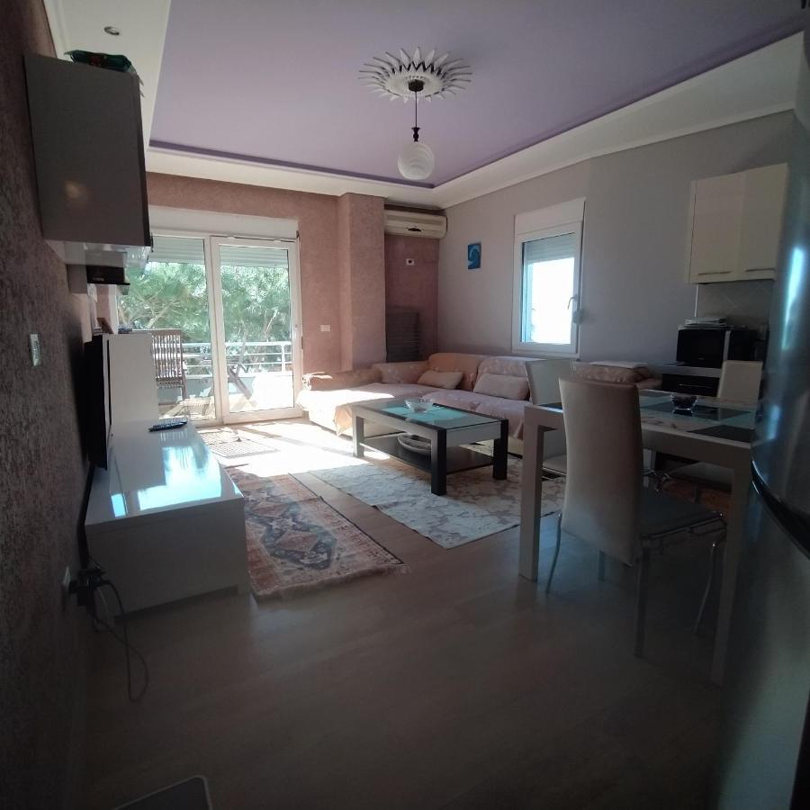 Mia'S Sea View Apartment Golem  Luaran gambar