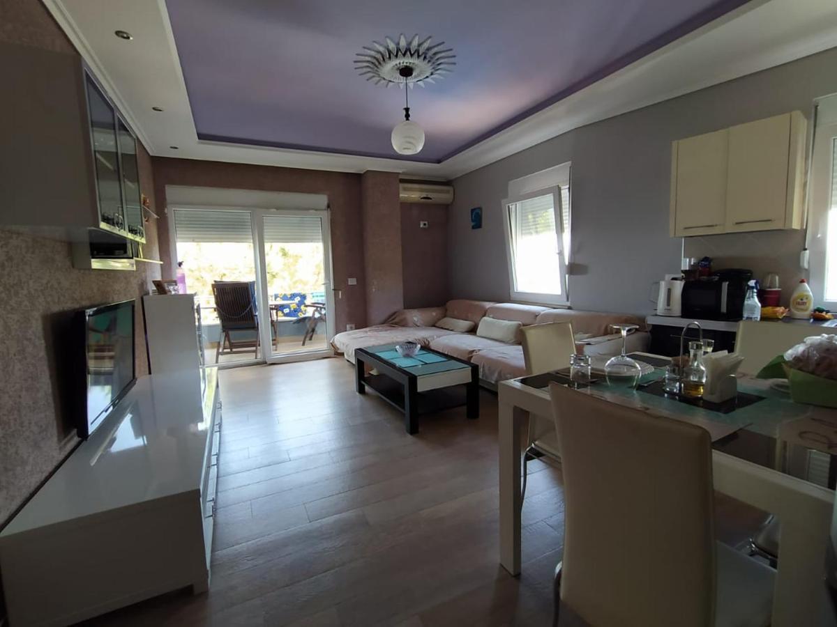 Mia'S Sea View Apartment Golem  Luaran gambar