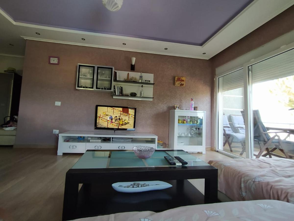 Mia'S Sea View Apartment Golem  Luaran gambar