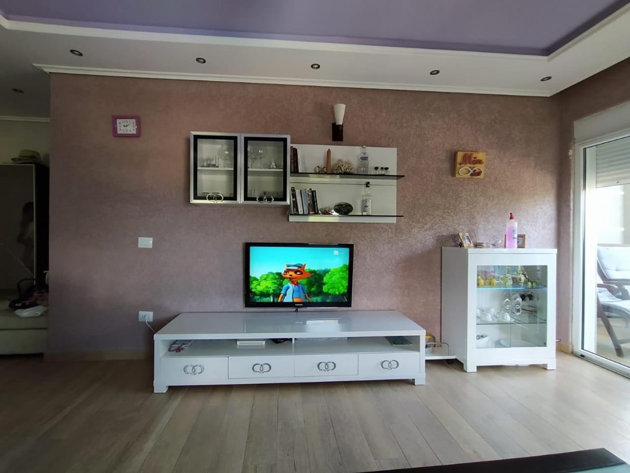 Mia'S Sea View Apartment Golem  Bilik gambar